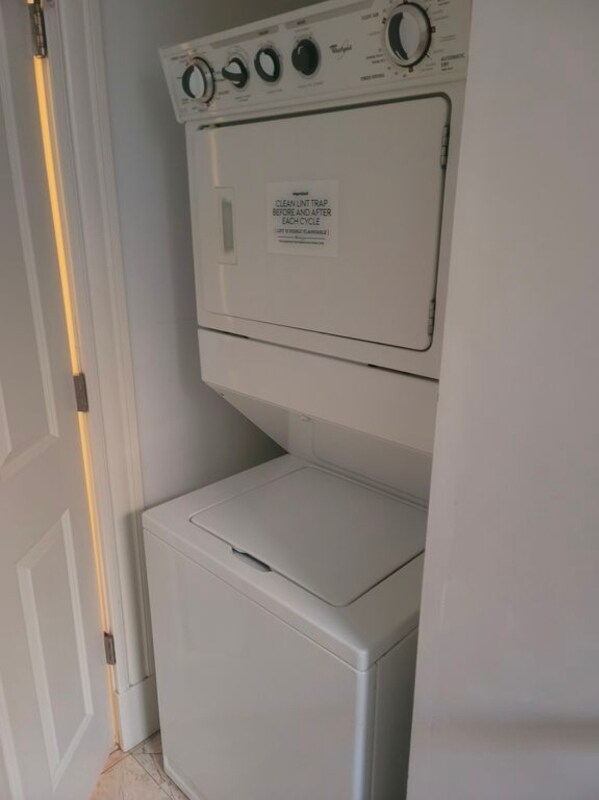 Foto del edificio - 4549-4551-4551 Oakland Ave