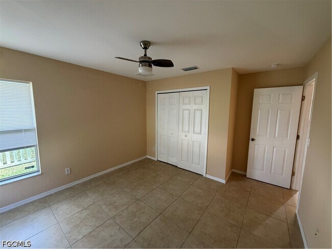 Foto del edificio - 905 SW 8th Ct