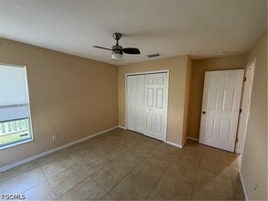 Building Photo - 905 SW 8th Ct