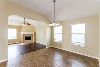 Building Photo - 5203 Lost Cove Ln