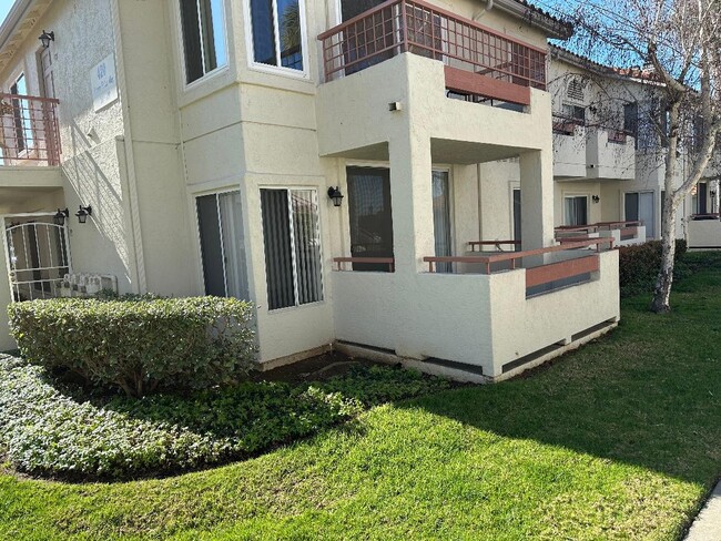 Building Photo - 420 Stoney Point Way