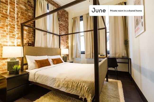 Private bedroom in 5 bed/2 bath Home - Private bedroom in 5 bed/2 bath Home