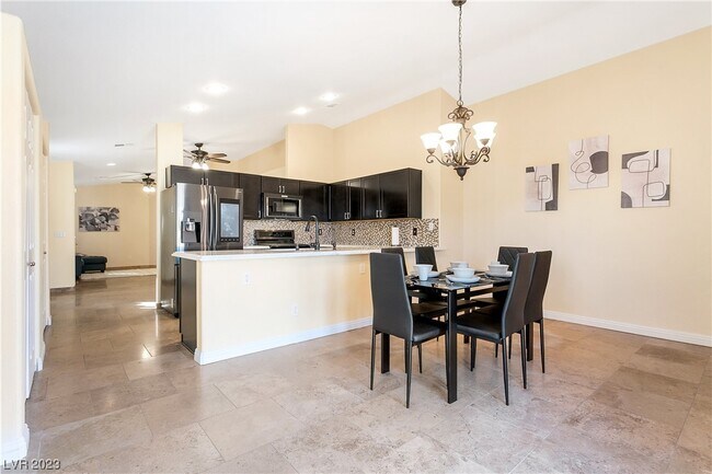Building Photo - 8936 Medicine Wheel Ave
