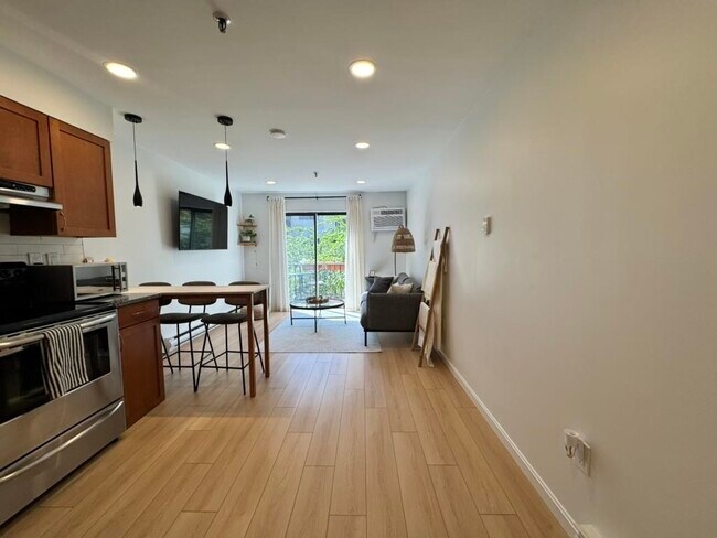 Foto del edificio - 114 Willow Ave