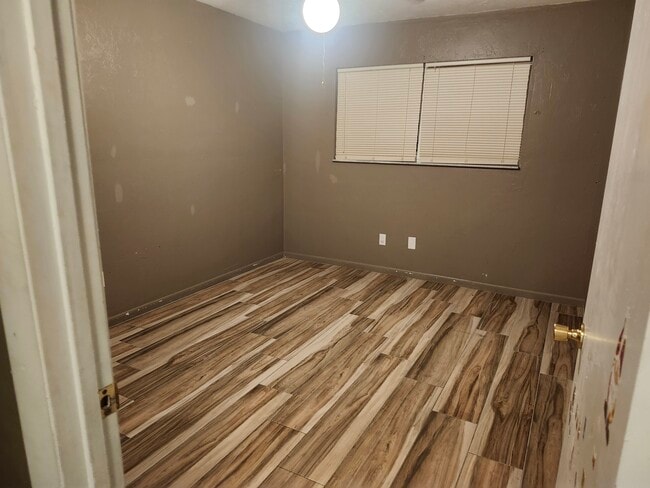 Building Photo - 2222 SW 70th Ter