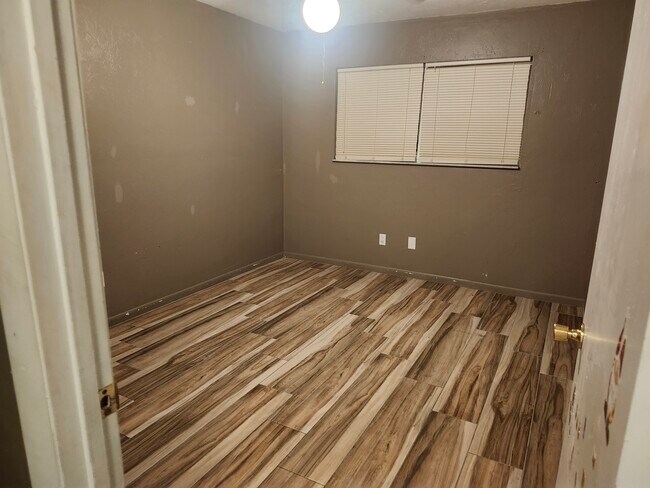 Foto del edificio - 2222 SW 70th Ter