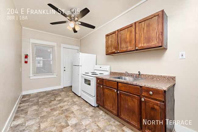 Building Photo - Affordable Studio Living Near Liberty Squa...