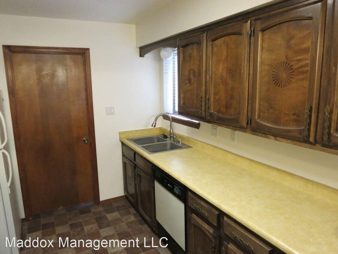 Building Photo - 2 br, 2 bath House - 12820 Donette Ct NE
