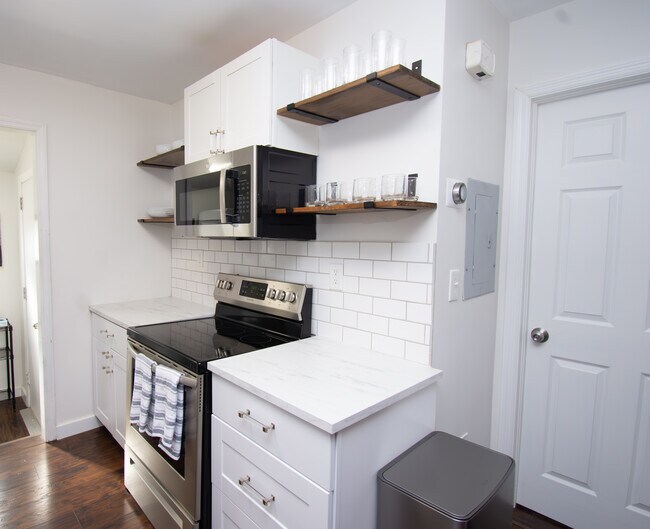 Photo - 1416 Vesta Ave Apartments