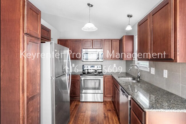 Foto del edificio - 2307-2309 E Coolwater St Duplex