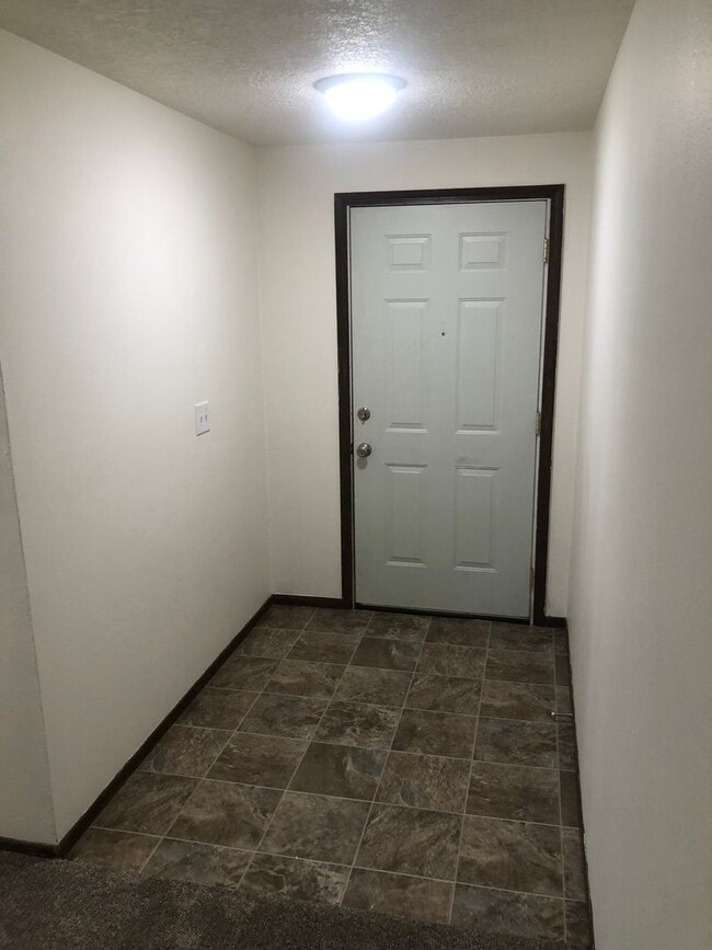 Building Photo - Three Bedroom with RV Pad in North Salem