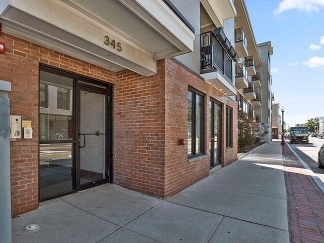 Building Photo - 345 D St