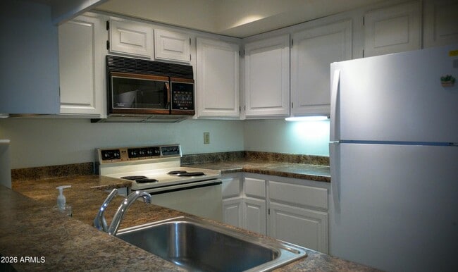 Building Photo - 5136 N 31st Pl
