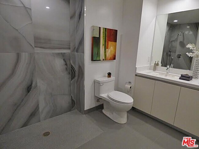 Foto del edificio - 1526 Armacost Ave