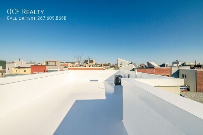 Building Photo - Fairmount Three Bedroom Rowhome