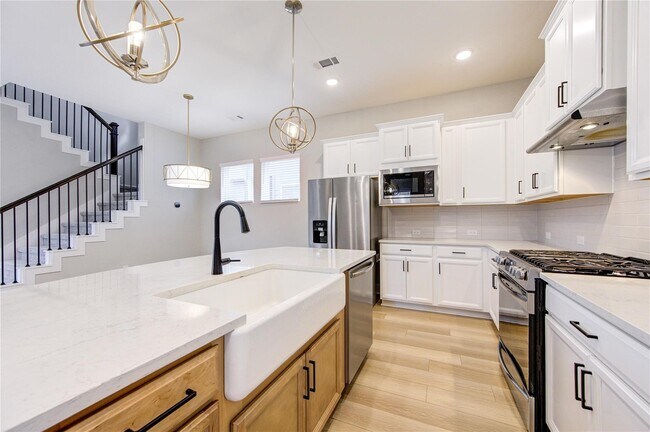 Foto del edificio - 18515 Parkland Row Dr
