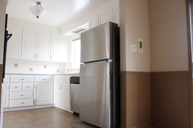 Foto del edificio - 6775 Kenilworth Ave