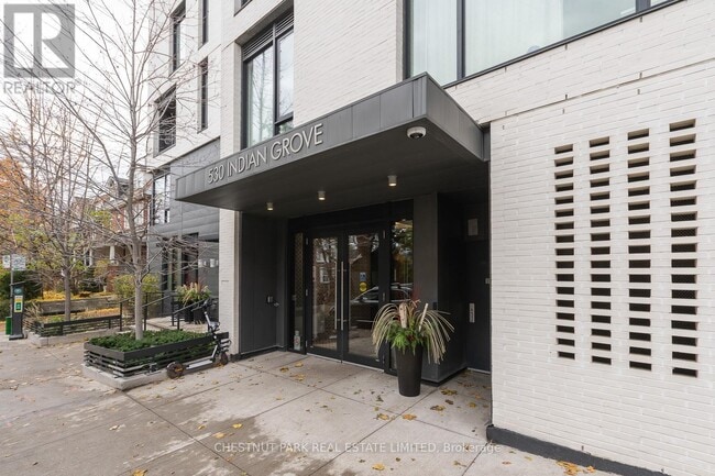 Building Photo - 530 Indian Grove