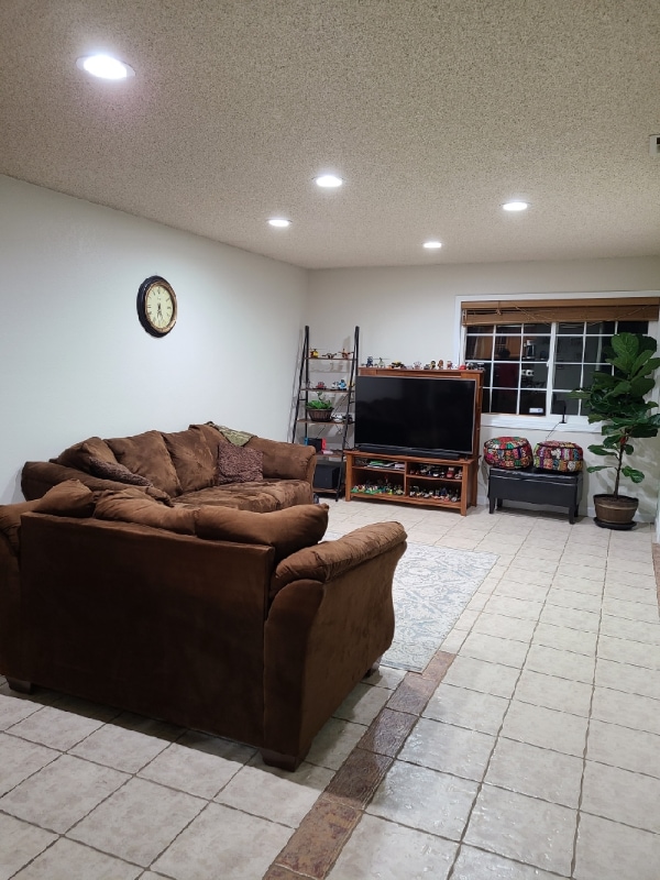 Foto del edificio - 4621 Donalbain Cir