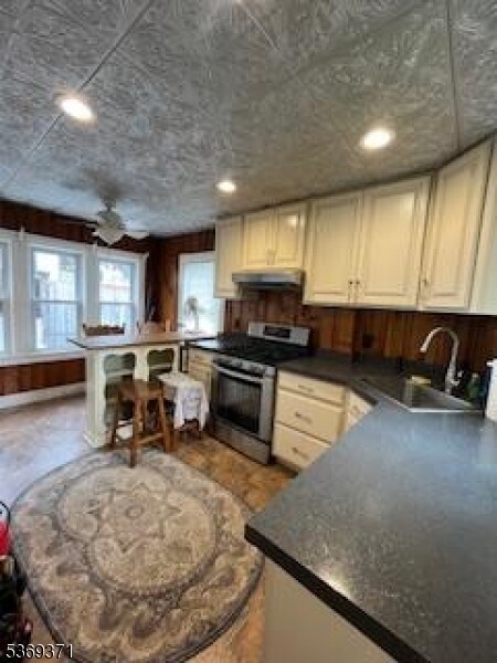 Foto del edificio - 923 Hillside Rd
