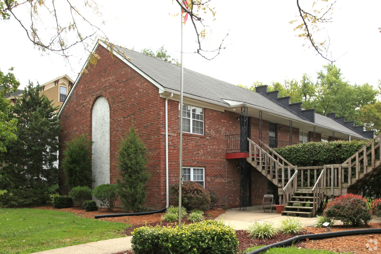 Foto del edificio - Culbertson Manor Apartments