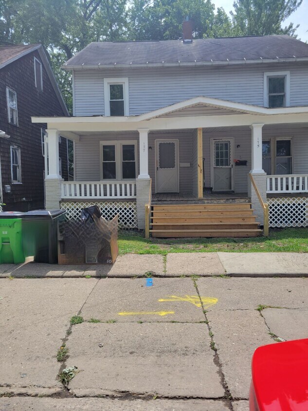 Primary Photo - 177 Williams Pl