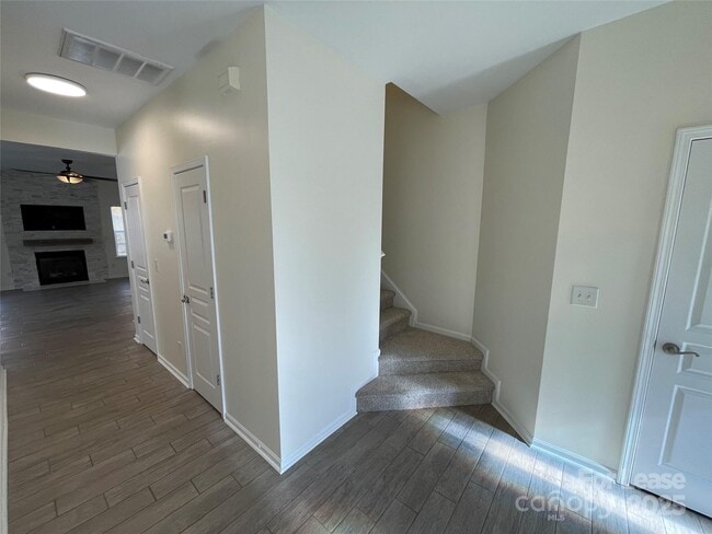 Building Photo - 11434 Heritage Green Dr