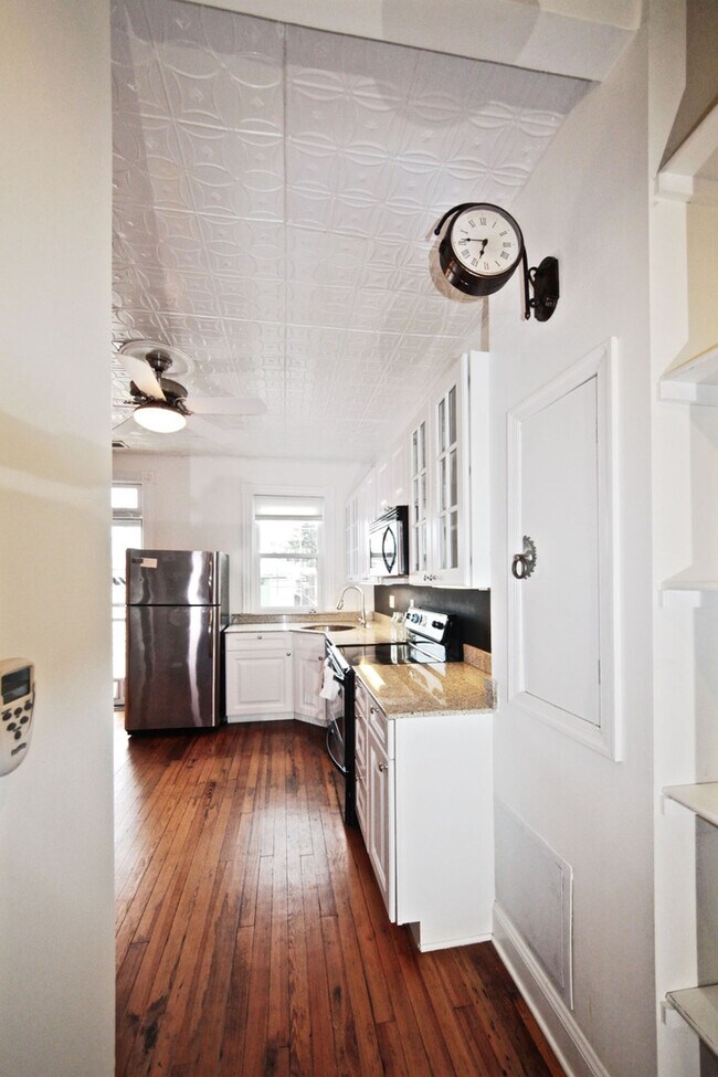Foto del edificio - Beautiful 2 BR Townhouse in Atlas District
