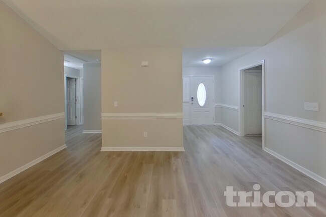 Foto del edificio - 89 Smokewood Dr