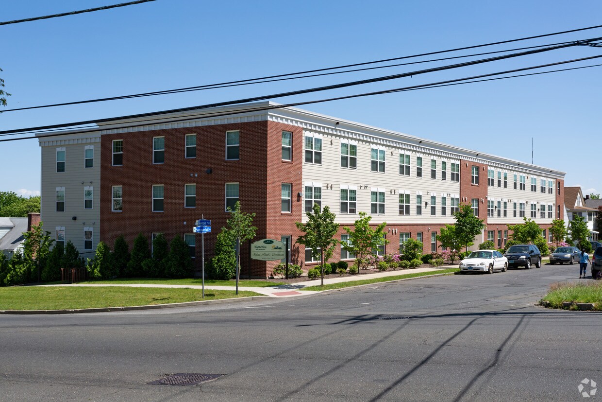 Foto principal - 412 N Summerfield Ave