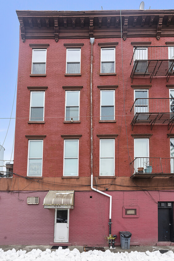 Primary Photo - 65 Woodhull St