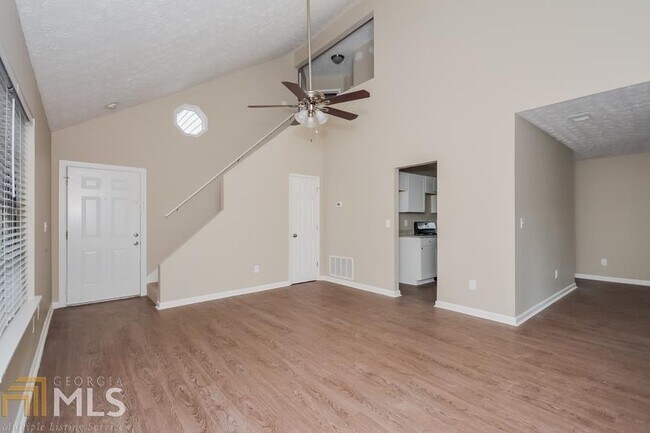 Foto del edificio - 300 Windsor Walk SE