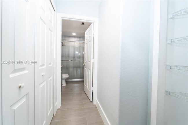 Foto del edificio - 3515 Shoma Dr