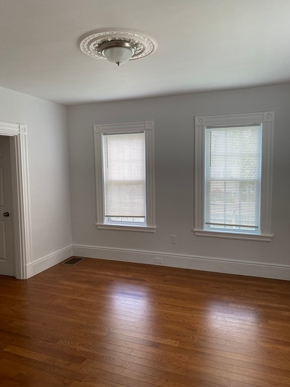 Building Photo - 107 E Squantum St