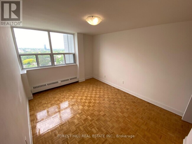 Photo du bâtiment - 95 Havenbrook Blvd