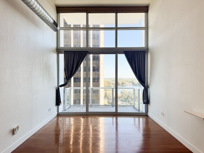 Foto del edificio - The Vue - Downtown Luxury High Rise