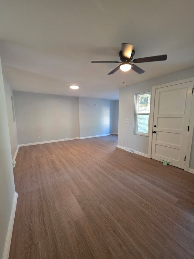 Building Photo - 1609 Brighton Pl