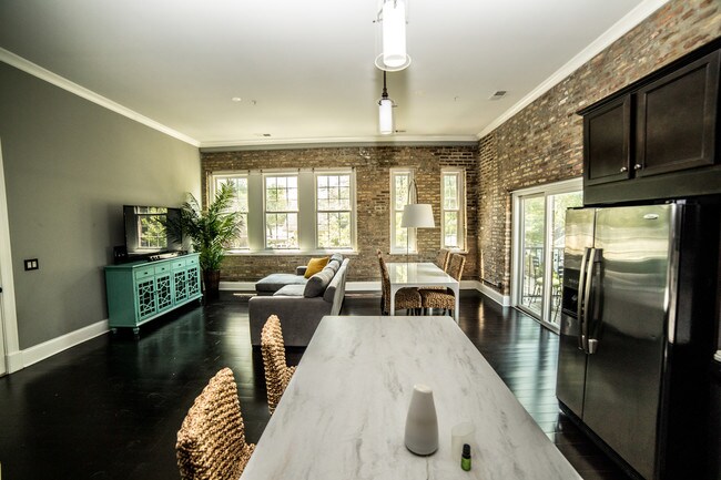 Foto del edificio - 260 E Kenilworth Ave