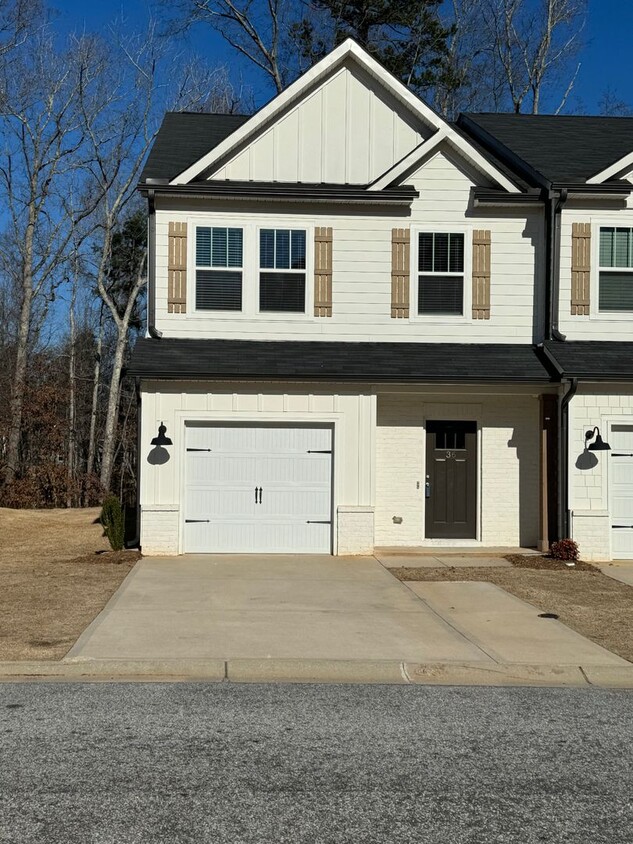 Primary Photo - Beautiful New Townhome in Greer!