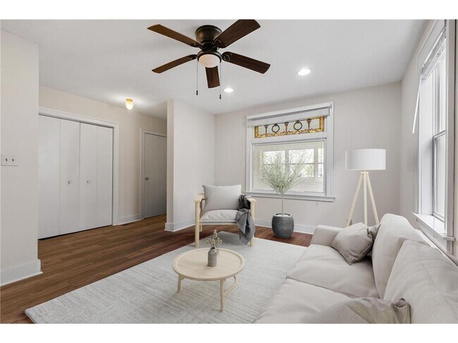 Foto del edificio - 2610 Dupont Ave S