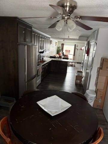 Building Photo - 8646 Willoughby Dr