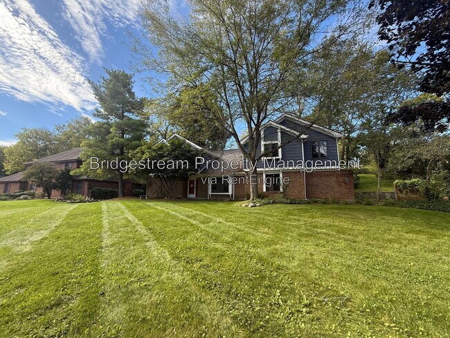 Foto del edificio - 7205 Forest Brook Blvd