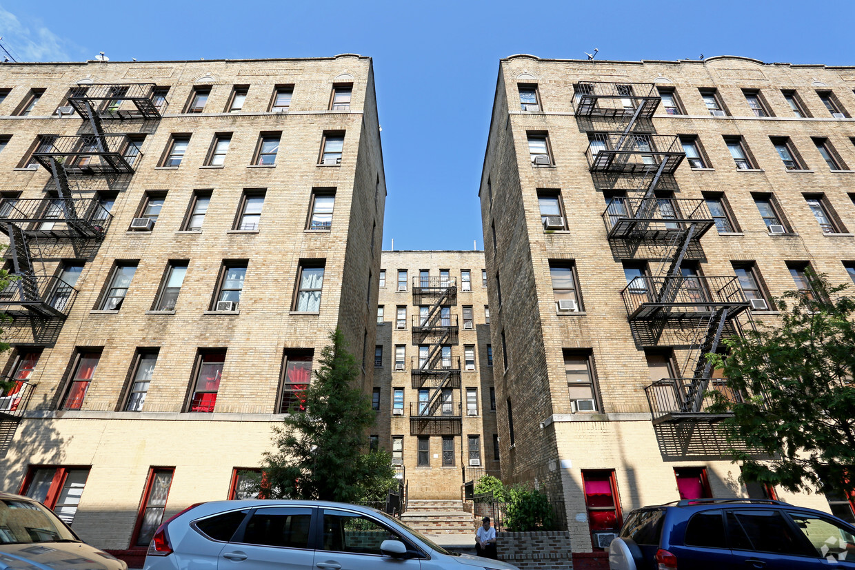 Foto del edificio - 35-45 Arden St
