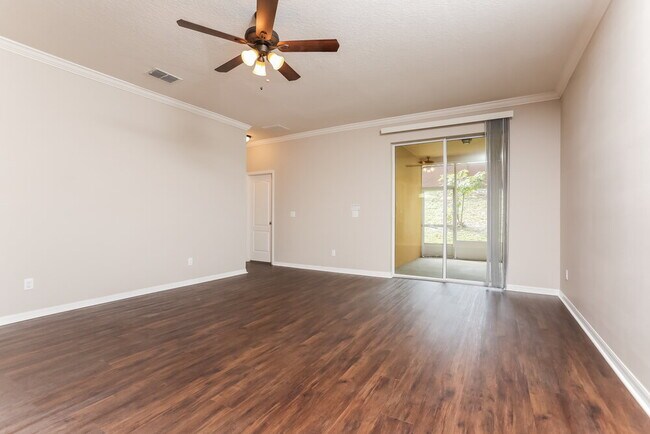 Foto del edificio - 1586 Danisco Pl