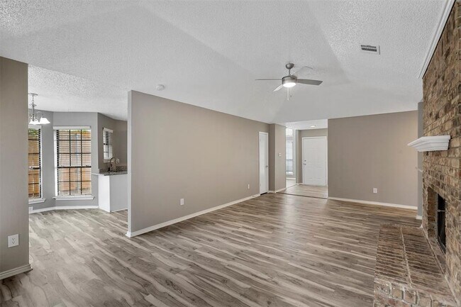 Foto del edificio - 4051 St Christopher Ln