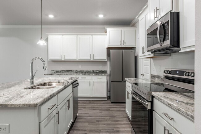 Foto del edificio - Beautiful 3-Bedroom Townhome