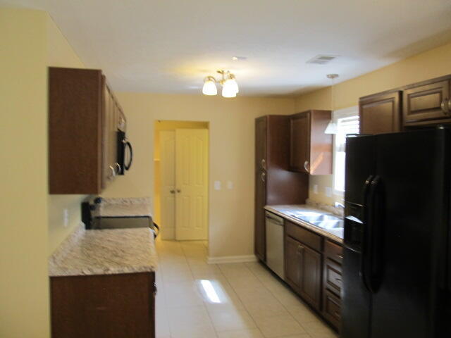 Foto del edificio - 448 Lemon Drop Ln