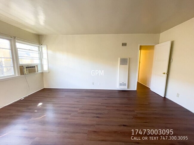 Foto del edificio - 4737 1/2 Beverly Blvd-