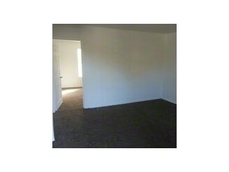 Foto del edificio - 13016 Ticonderoga Rd