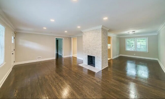 Foto del edificio - 254 Richardson Rd NW